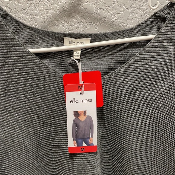 NWT Ella moss women’s medium gray soft V-neck ribbed sweater💋✨ - Picture 2 of 6